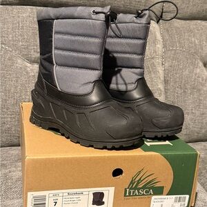Itasca Boys Black and Gray Snow Boots